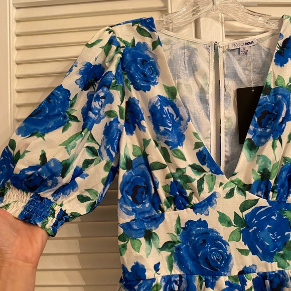 Fashion Nova floral romper size M NWT - Picture 3 of 9